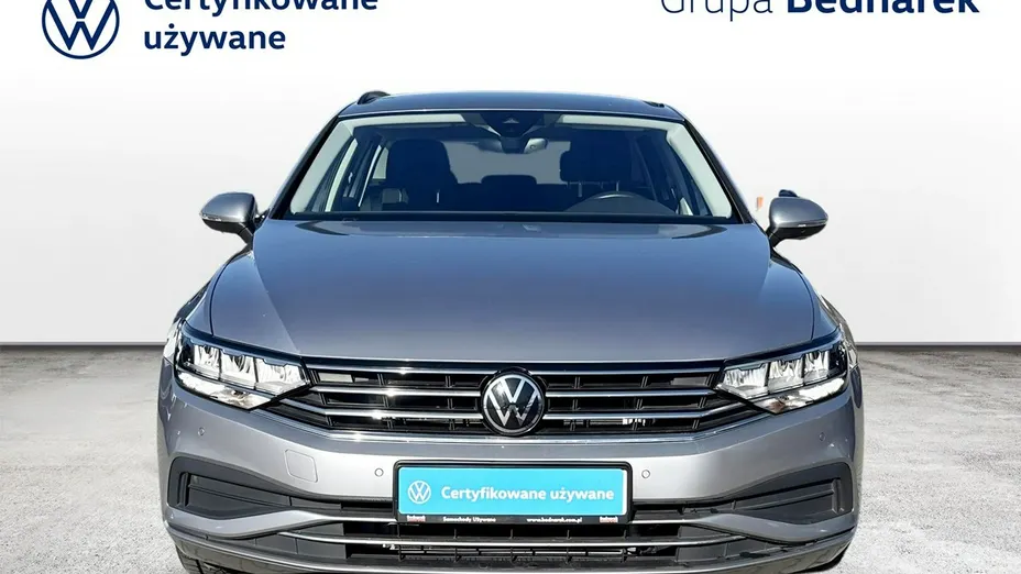 VOLKSWAGEN Passat -
