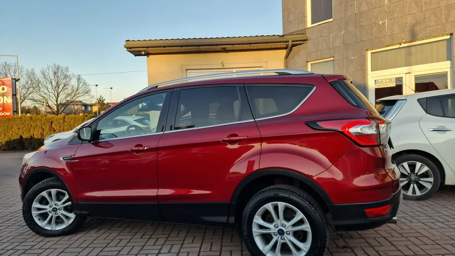 FORD Kuga -