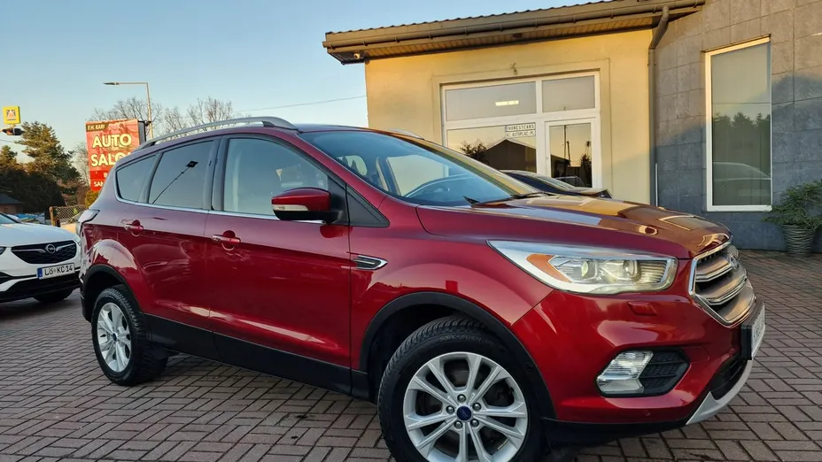 FORD Kuga -