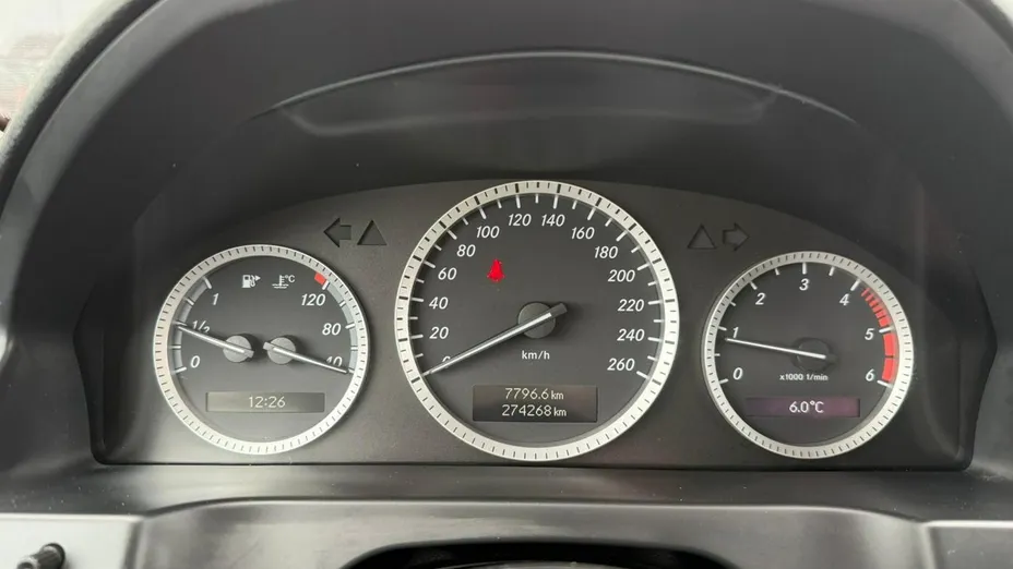 MERCEDES-BENZ C Klasa -