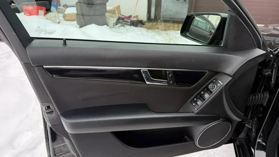 MERCEDES-BENZ C Klasa -