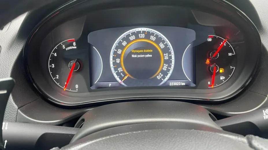 OPEL Insignia -