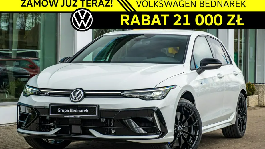 VOLKSWAGEN Golf -