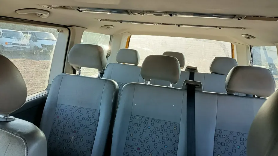 VOLKSWAGEN Transporter -