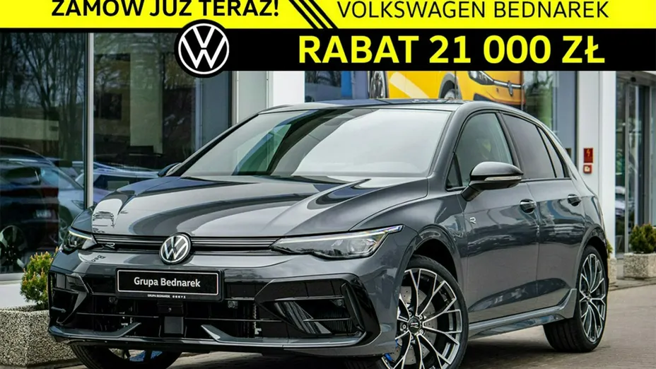 VOLKSWAGEN Golf -