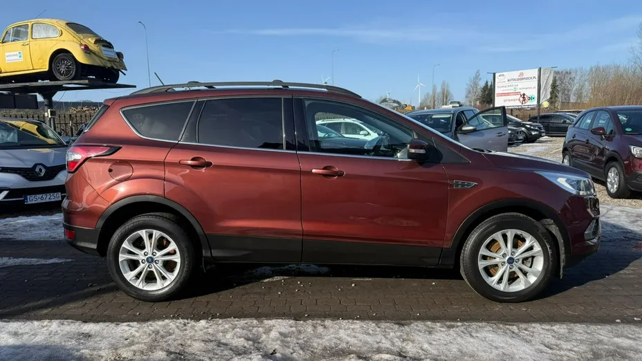 FORD Escape -