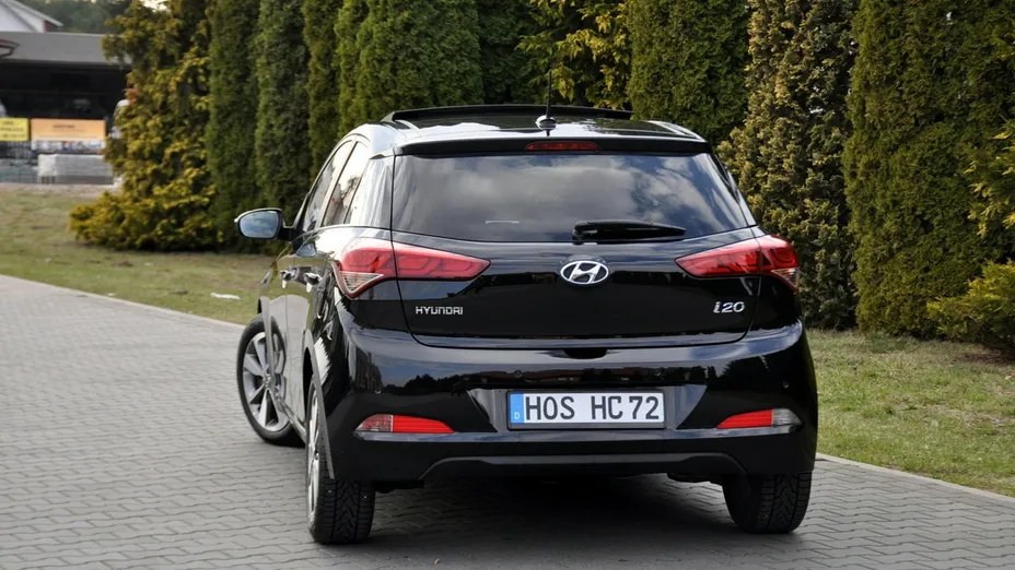 HYUNDAI i20 -