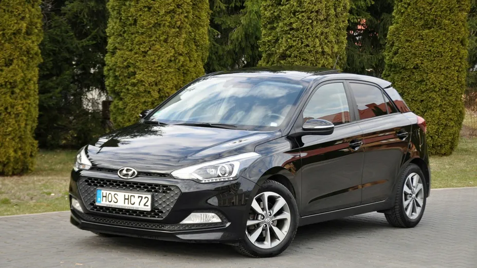 HYUNDAI i20 -