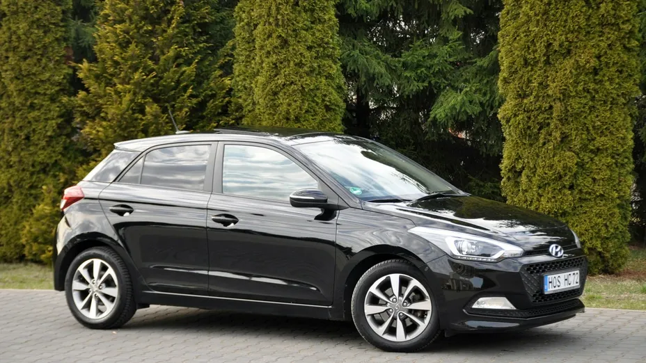 HYUNDAI i20 -