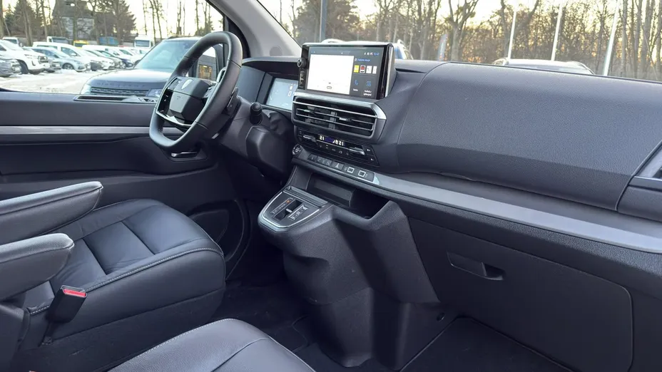 PEUGEOT Traveller Traveller 2.0 BlueHDi Long Business VIP EAT8