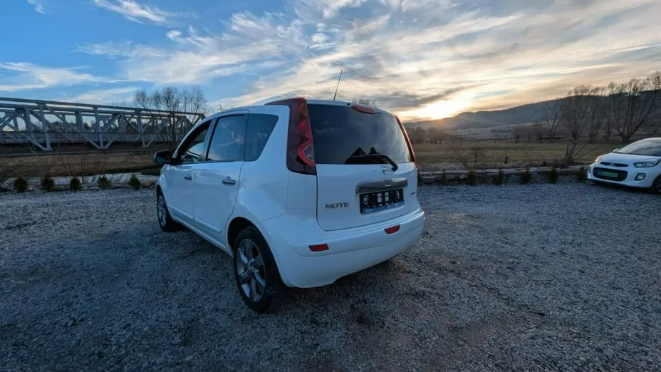 NISSAN Note -