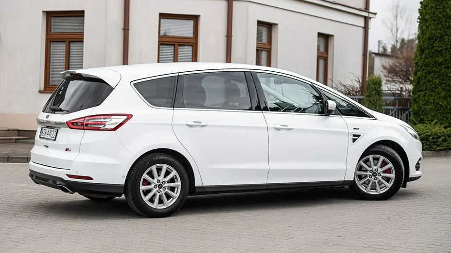 FORD S-MAX -