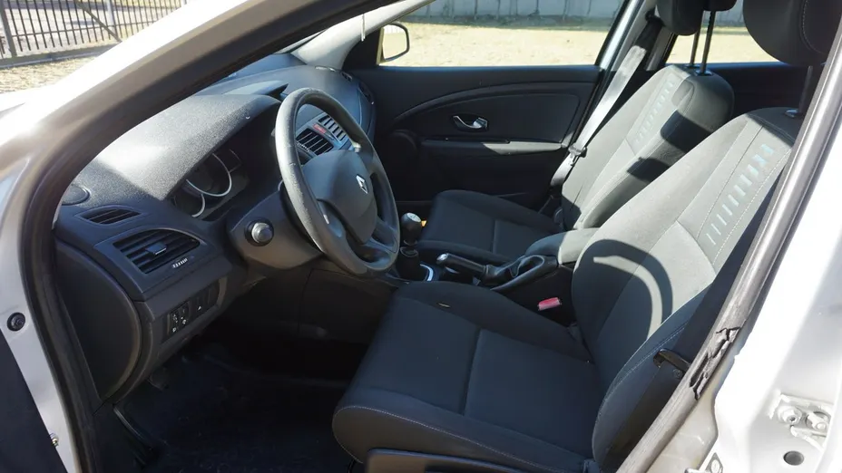 RENAULT Megane -