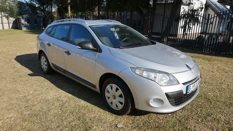 RENAULT Megane -