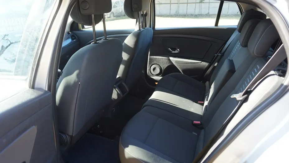 RENAULT Megane -