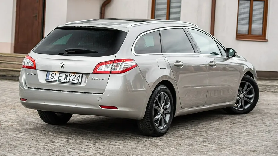 PEUGEOT 508 -