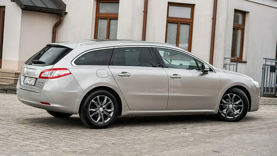 PEUGEOT 508 -