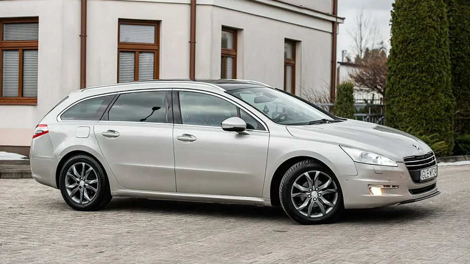 PEUGEOT 508 -