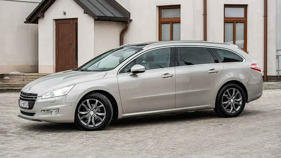 PEUGEOT 508 -