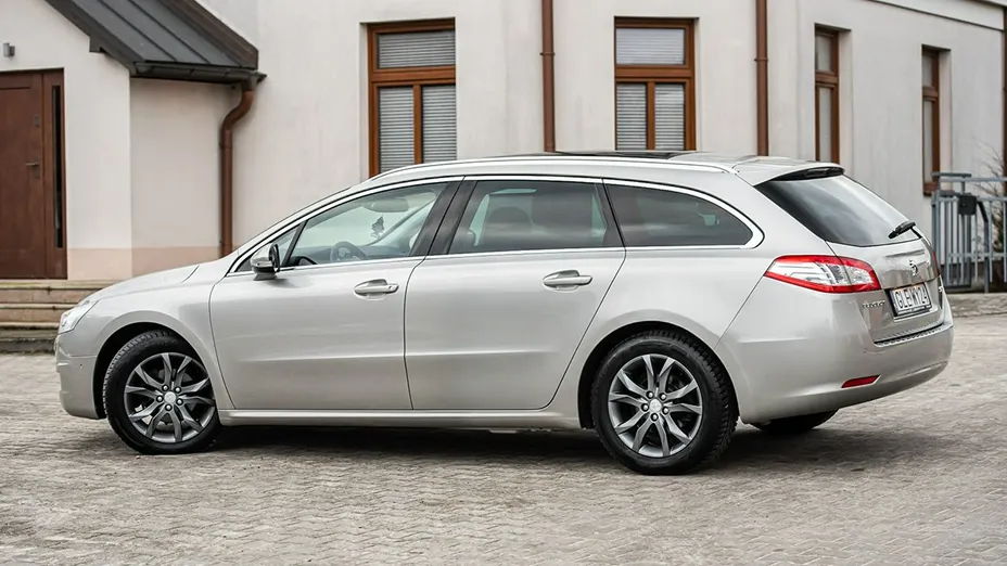 PEUGEOT 508 -
