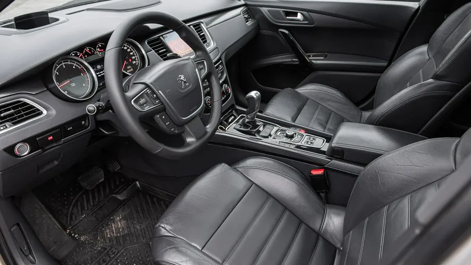 PEUGEOT 508 -