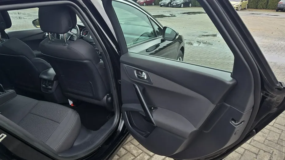 PEUGEOT 508 -