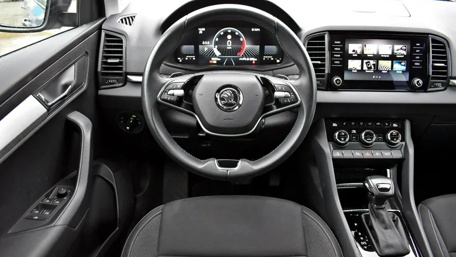 SKODA Karoq -