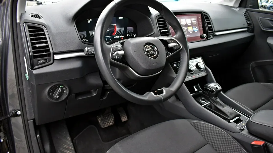 SKODA Karoq -