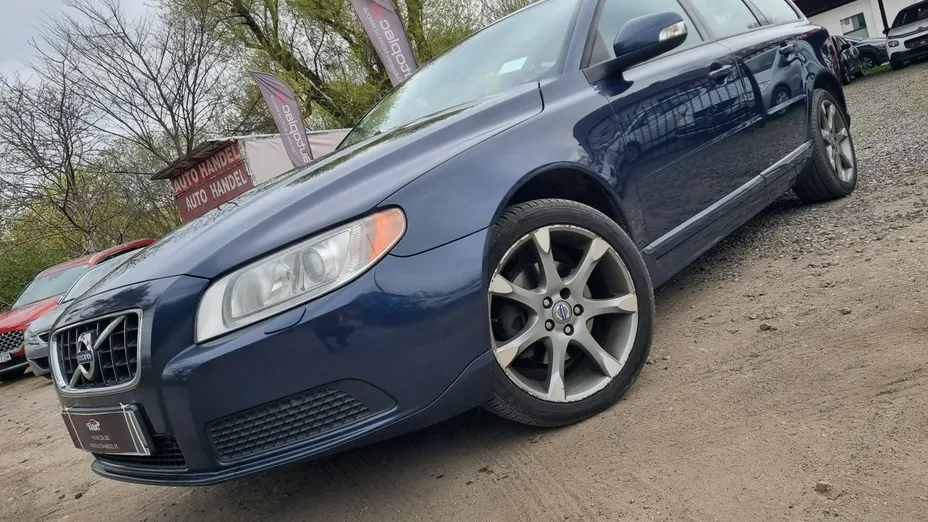 VOLVO V70 -