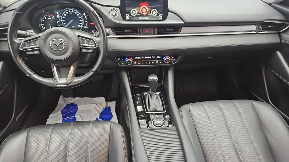 MAZDA 6 -
