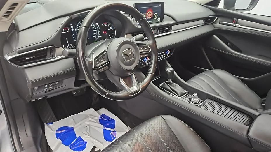 MAZDA 6 -
