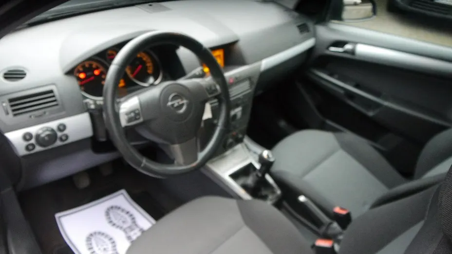 OPEL Astra -