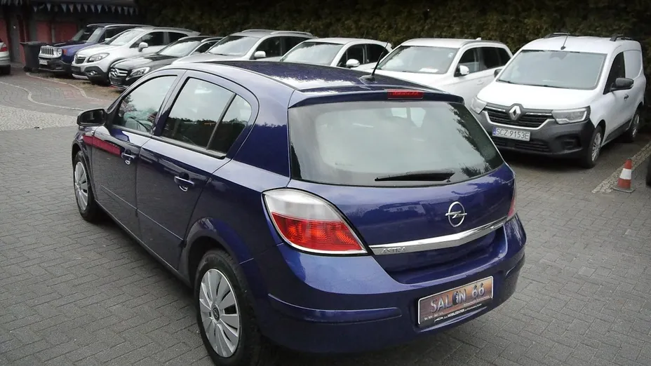 OPEL Astra -