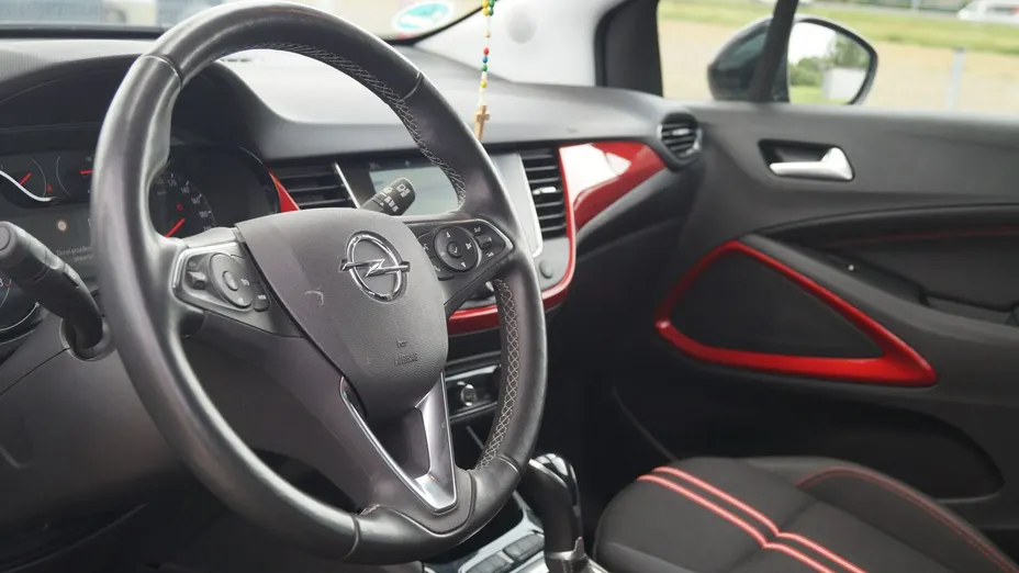 OPEL Crossland -
