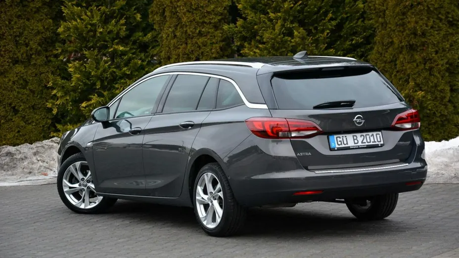 OPEL Astra -