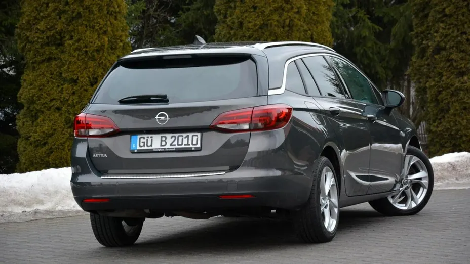 OPEL Astra -