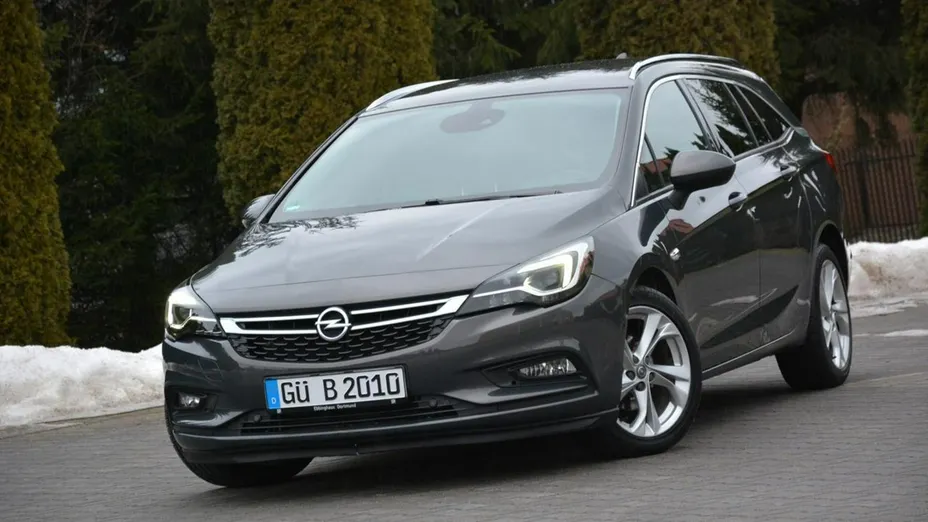 OPEL Astra -