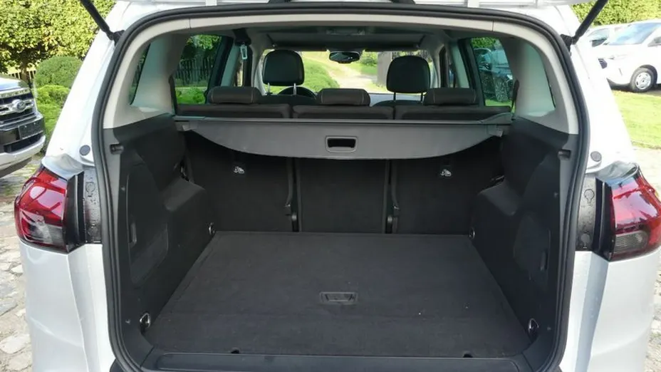 OPEL Zafira -