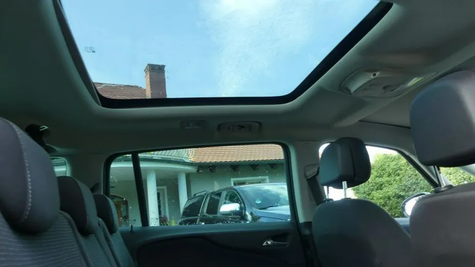 OPEL Zafira -