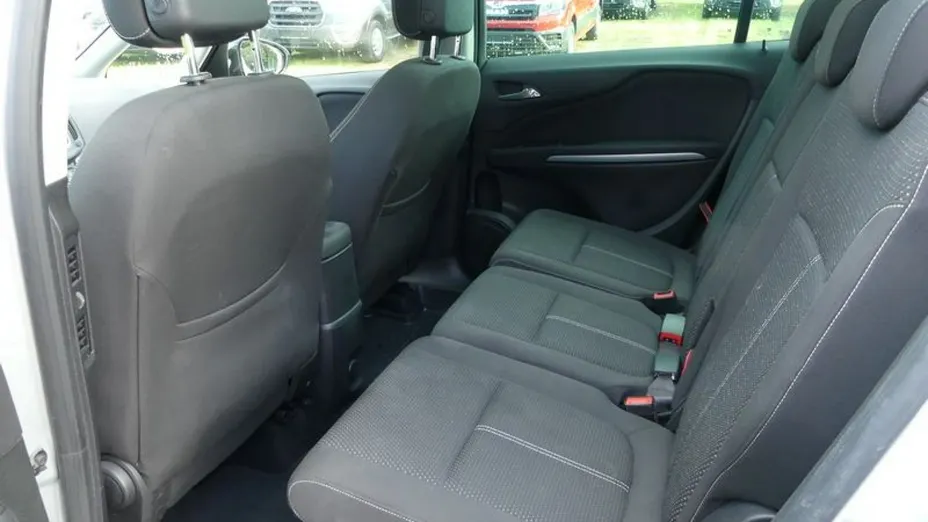 OPEL Zafira -