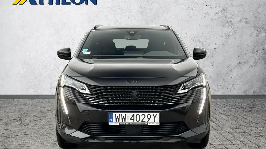 PEUGEOT 5008 -