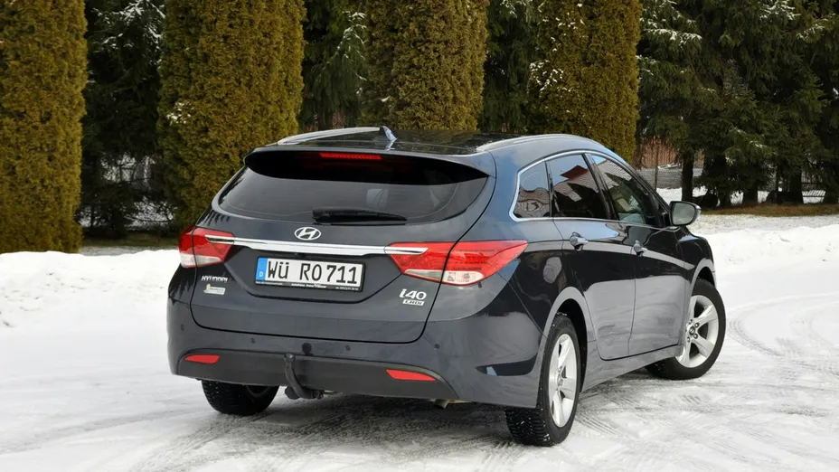 HYUNDAI i40 -