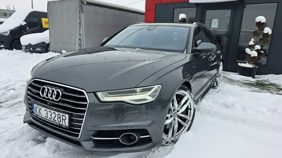 AUDI A6 -