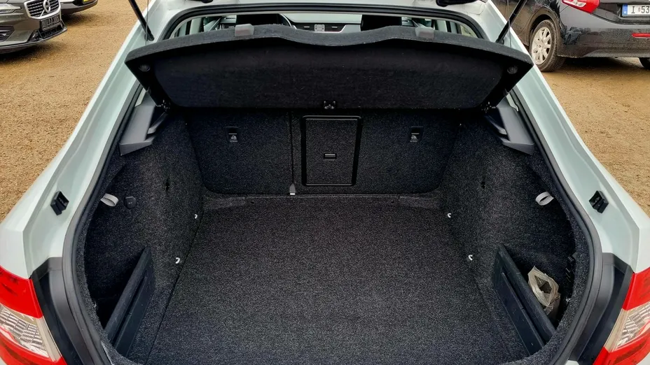 SKODA Octavia -