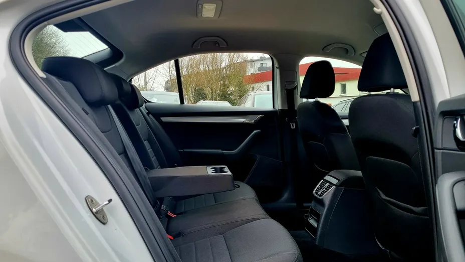 SKODA Octavia -