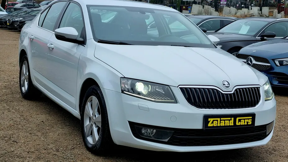 SKODA Octavia -