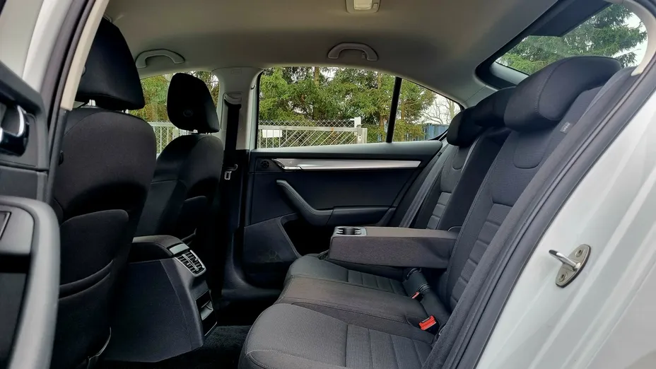 SKODA Octavia -