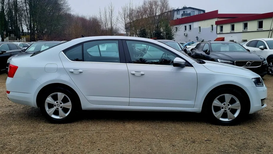 SKODA Octavia -