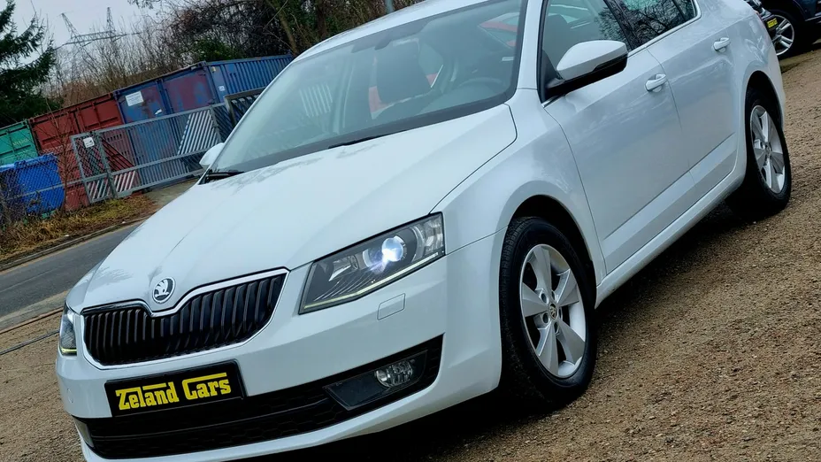 SKODA Octavia -