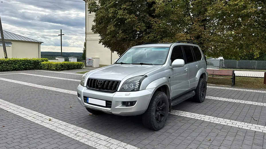 TOYOTA Land Cruiser -